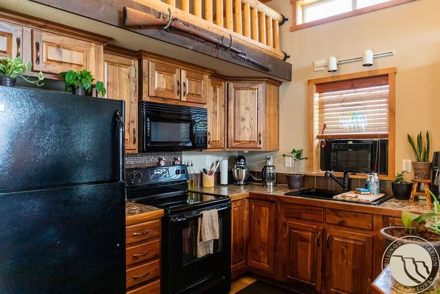 16 Wilson Lane, Roberts, MT 59070