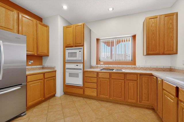 10517 Sorrento Drive NW, Albuquerque, NM 87114