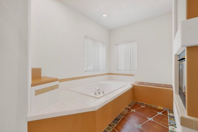 10517 Sorrento Drive NW, Albuquerque, NM 87114