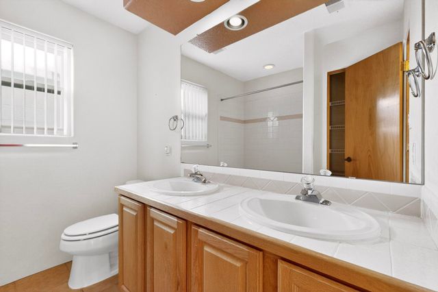 10517 Sorrento Drive NW, Albuquerque, NM 87114