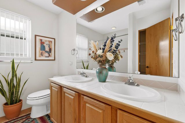 10517 Sorrento Drive NW, Albuquerque, NM 87114