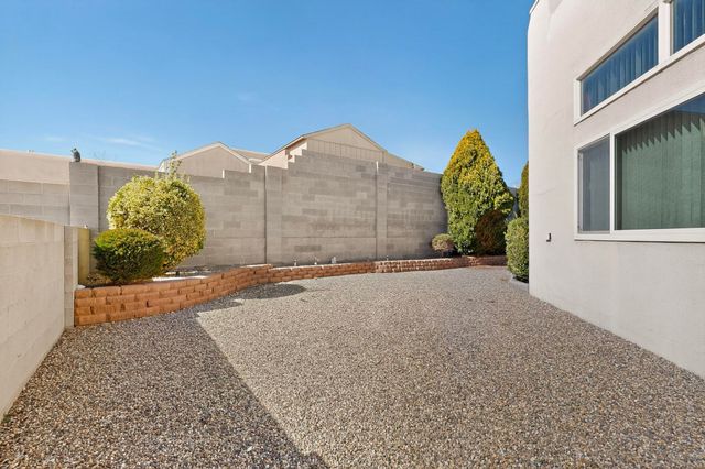 10517 Sorrento Drive NW, Albuquerque, NM 87114