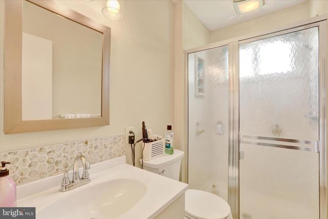 9 HOUSTON RD, Yardley, PA 19067