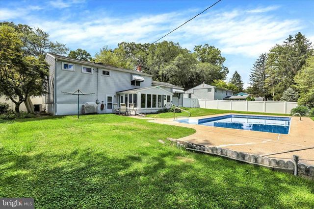 9 HOUSTON RD, Yardley, PA 19067