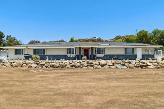 2318 Orchard Avenue, El Cajon, CA 92019