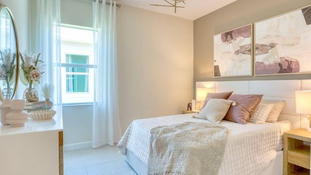 1389 SE Willow Oaks Street, Port St. Lucie, FL 34984
