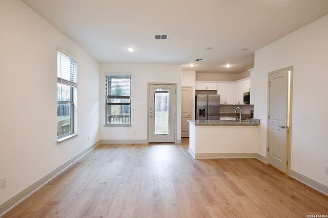 10211 Tulipwood Run Unit 102, San Antonio, TX 78252