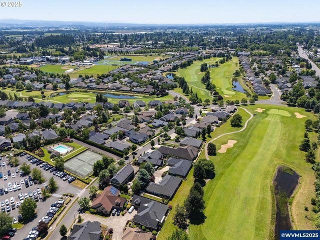 1055 Tukwila Dr, Woodburn, OR 97071