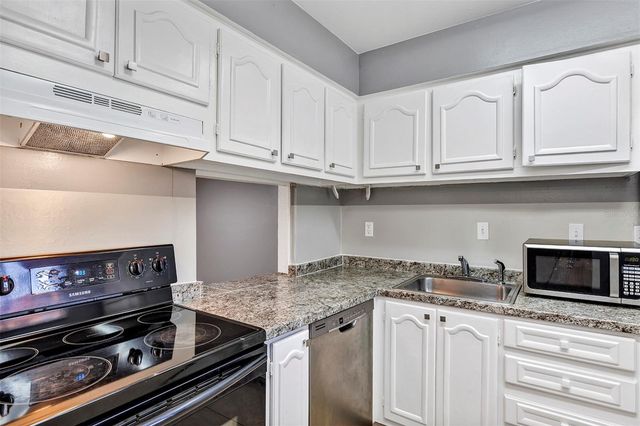 2864 N POWERS DRIVE 150, Orlando, FL 32818