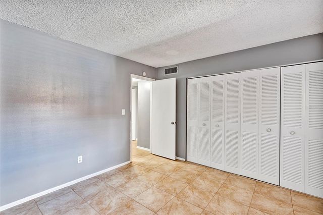 2864 N POWERS DRIVE 150, Orlando, FL 32818
