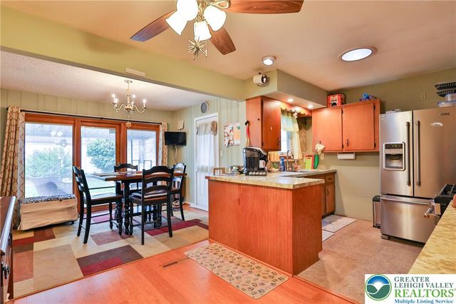 1929 Cloverdale Road, Bethlehem City, PA 18018