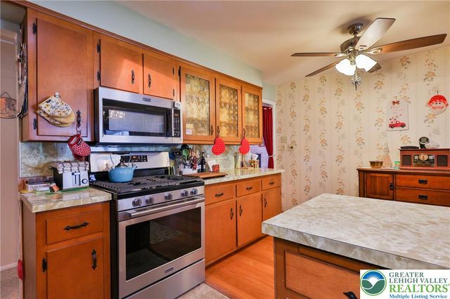 1929 Cloverdale Road, Bethlehem City, PA 18018