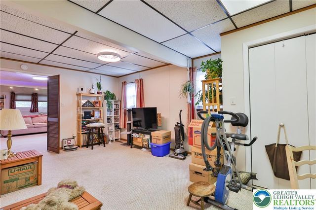 1929 Cloverdale Road, Bethlehem City, PA 18018