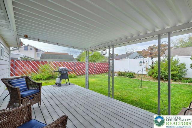 1929 Cloverdale Road, Bethlehem City, PA 18018