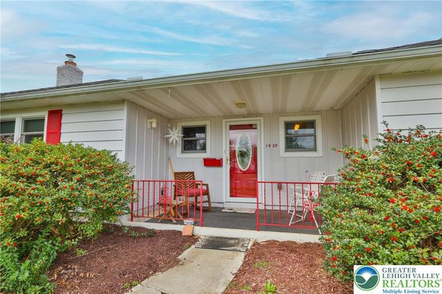 1929 Cloverdale Road, Bethlehem City, PA 18018