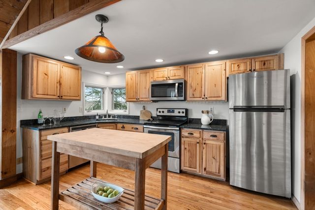 14 Dogwood Rd, Littleton, MA 01460