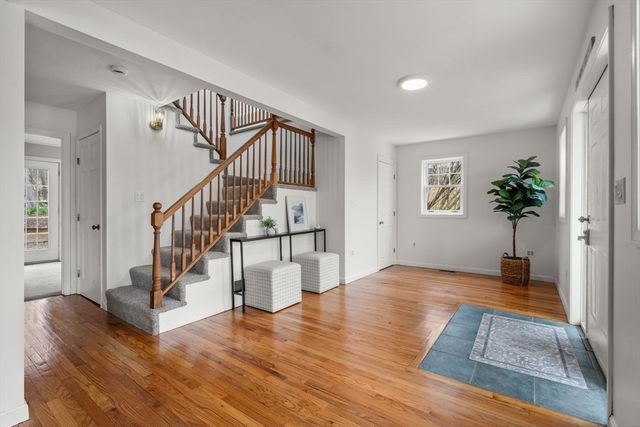 14 Dogwood Rd, Littleton, MA 01460