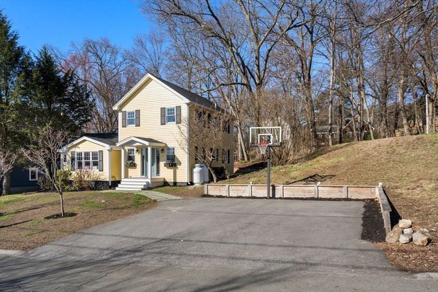 14 Dogwood Rd, Littleton, MA 01460