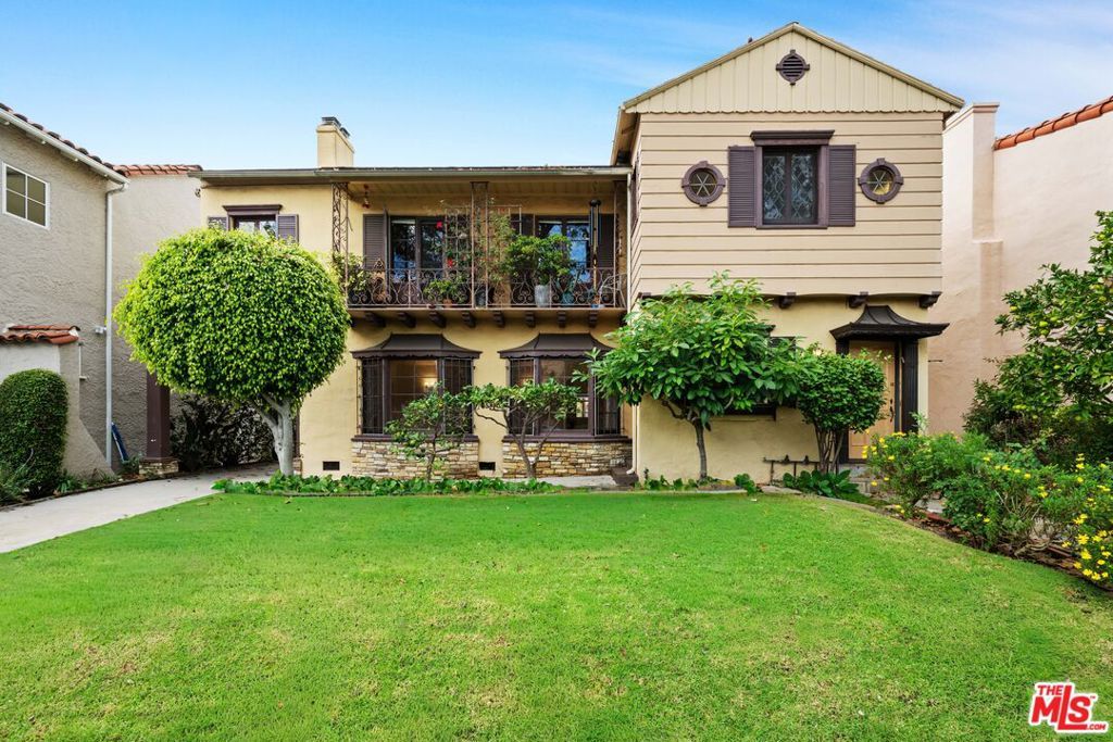 Image 50 of property listing at 361 N Mansfield Avenue, Los Angeles, CA 90036