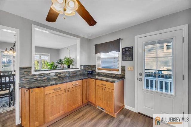 10 Lily Street, Sayreville, NJ 08859