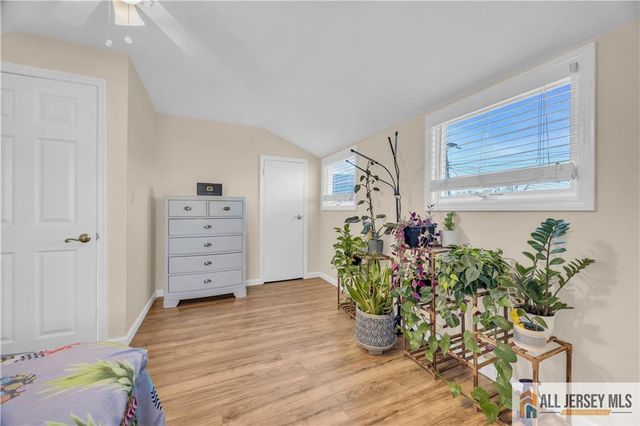 10 Lily Street, Sayreville, NJ 08859