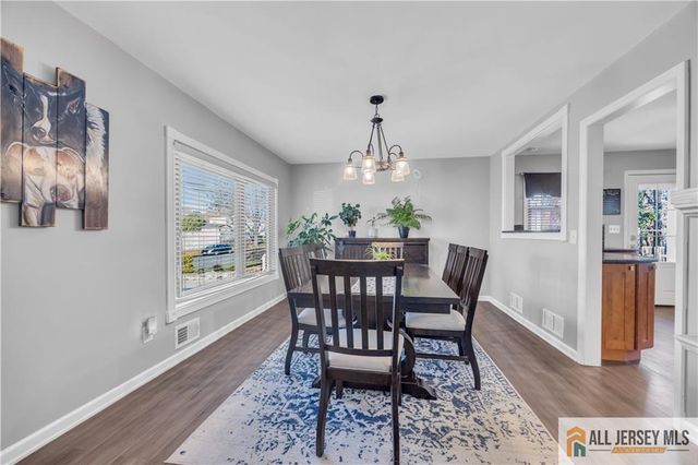 10 Lily Street, Sayreville, NJ 08859