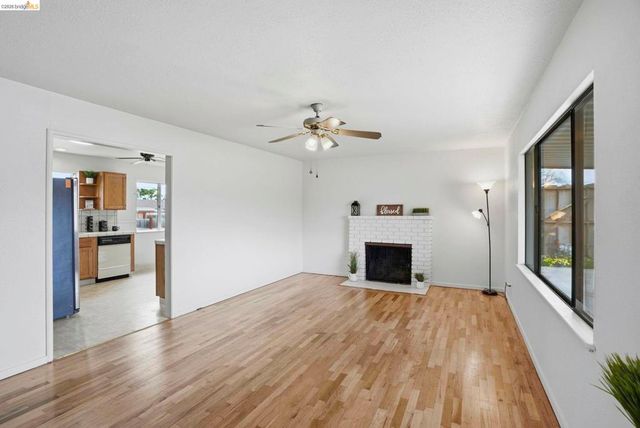 83 Beverly Dr, Salinas, CA 93905