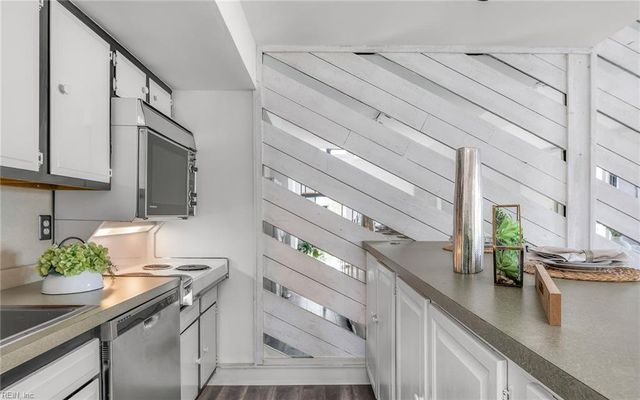4004 Atlantic Ave Apt CS9, Virginia Beach, VA 23451