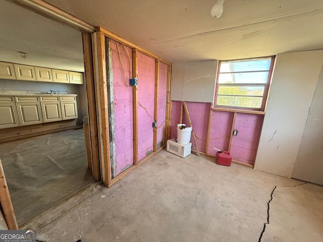 417 N Wilkinson Street, Milledgeville, GA 31061