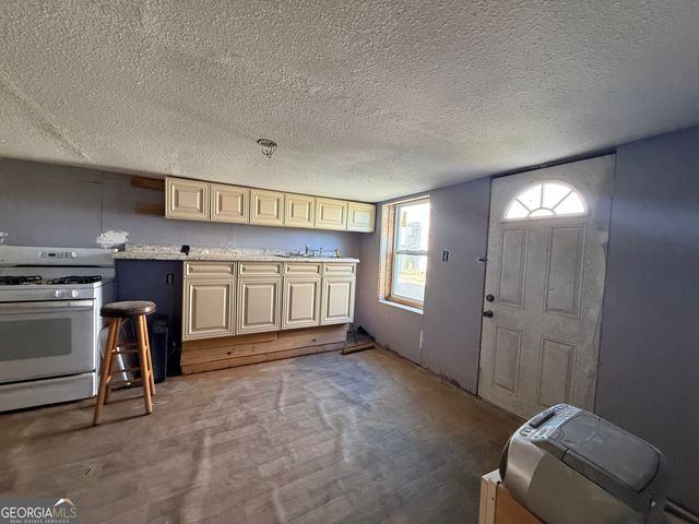 417 N Wilkinson Street, Milledgeville, GA 31061