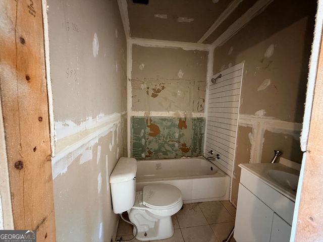 417 N Wilkinson Street, Milledgeville, GA 31061