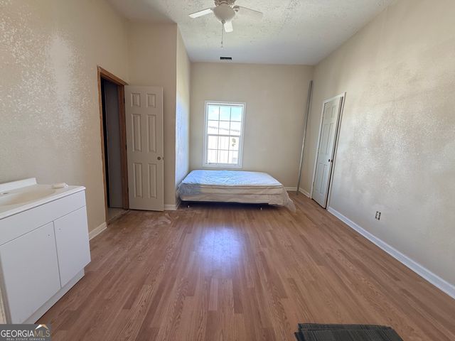 417 N Wilkinson Street, Milledgeville, GA 31061
