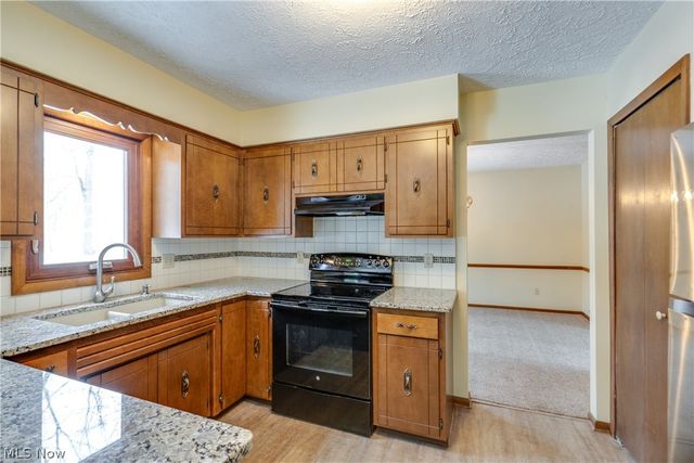 6180 Drexel Street NW, Massillon, OH 44646