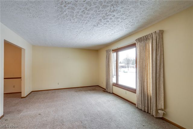 6180 Drexel Street NW, Massillon, OH 44646