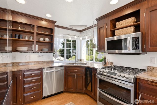 9922 71st Street SW, Lakewood, WA 98498