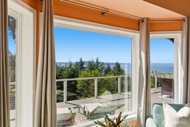 9922 71st Street SW, Lakewood, WA 98498