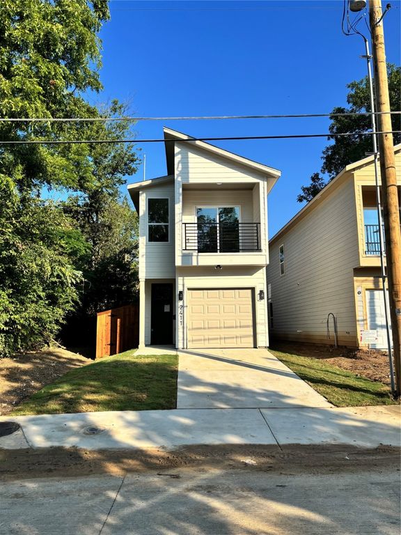 2411 Saint Clair Drive, Dallas, TX 75215