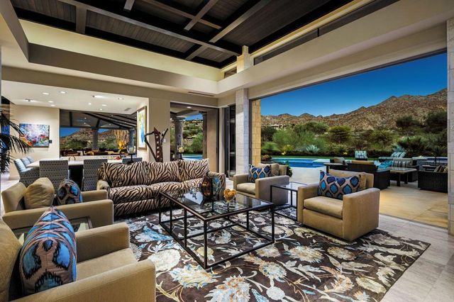 602 Rocky Creek, Palm Desert, CA 92260