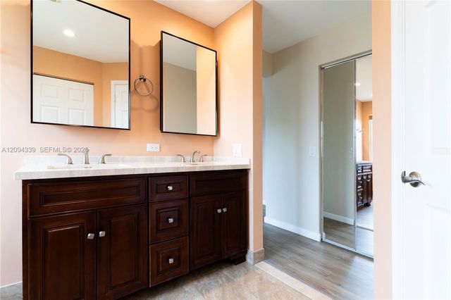 1306 Banyan Way 1306, Weston, FL 33327
