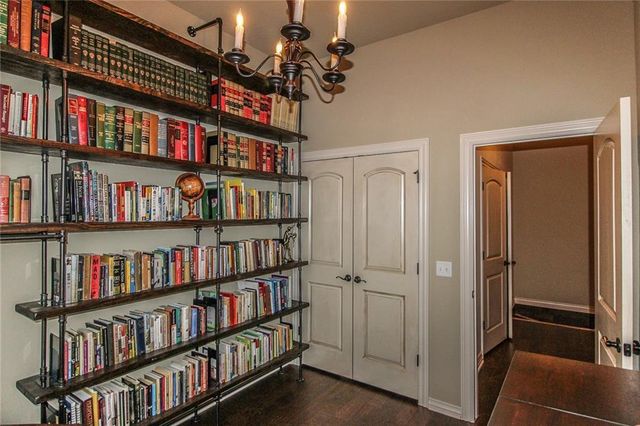 116 Boulevard Du Lac, Norman, OK 73071
