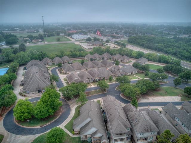 116 Boulevard Du Lac, Norman, OK 73071