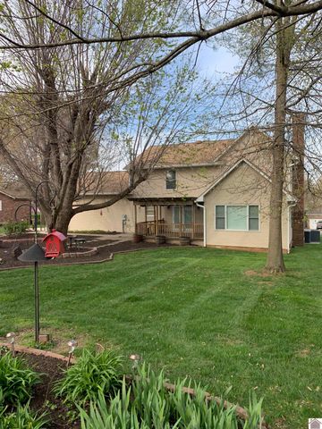 452 Tudor Blvd, Paducah, KY 42003