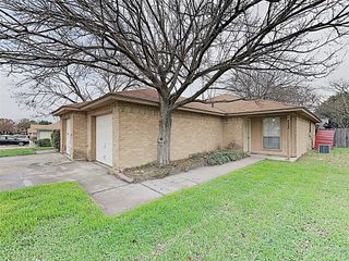 821 White Rock Street, Saginaw, TX 76179