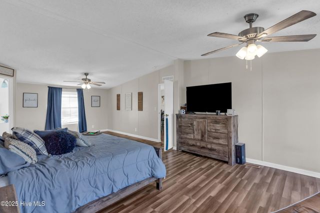 406 King Arthur Drive, Whiteville, NC 28472