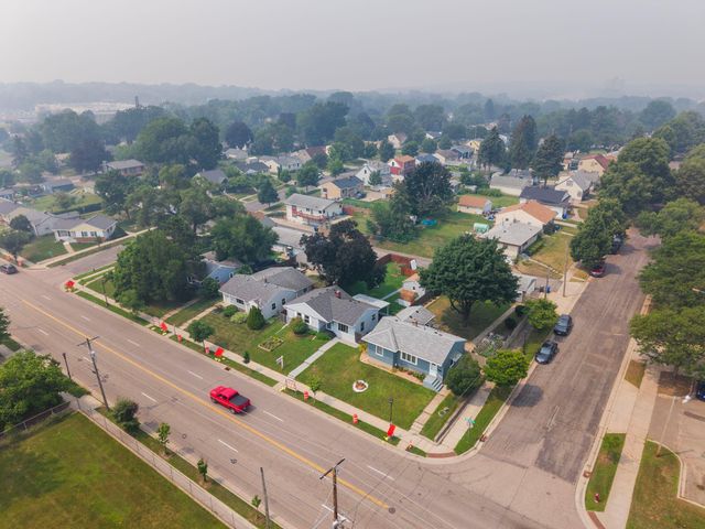 471 White Bear Avenue N, Saint Paul, MN 55106