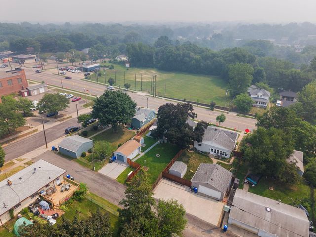 471 White Bear Avenue N, Saint Paul, MN 55106