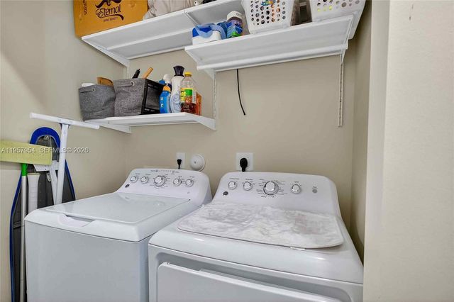 4655 NW 83rd Path, Doral, FL 33166