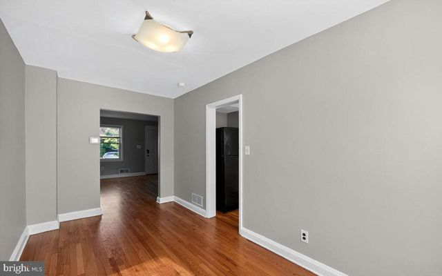 60 S HAWTHORNE RD, Middle River, MD 21220