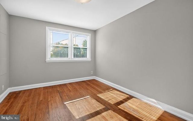 60 S HAWTHORNE RD, Middle River, MD 21220