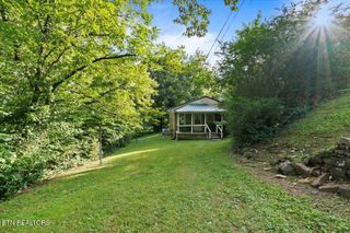 409 N 8th St, Lafollette, TN 37766